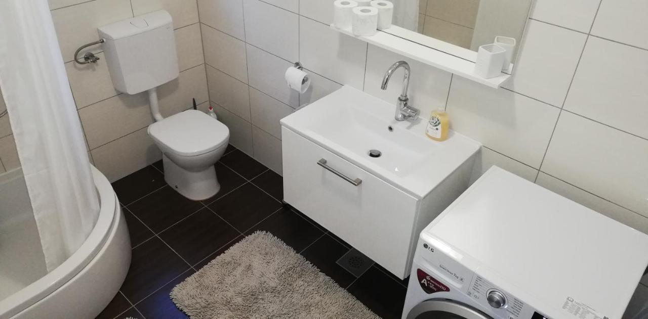 Apartman Emily, 6 Plus 2 Guests, Newly Refurbished Pula Eksteriør billede